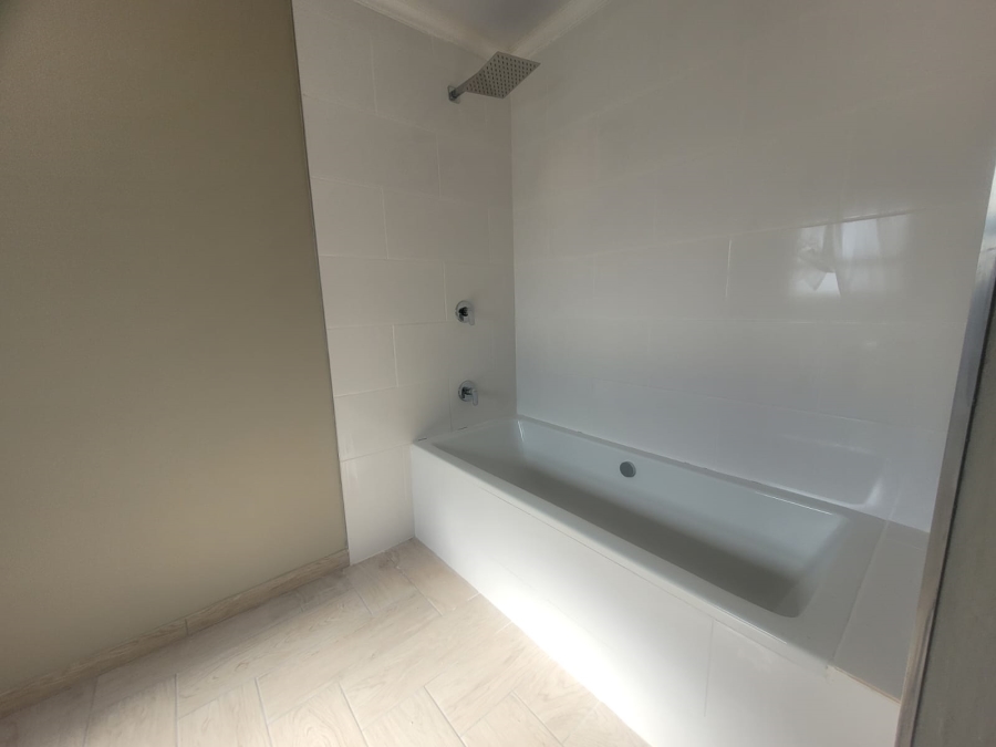 3 Bedroom Property for Sale in Paradise Beach Eastern Cape